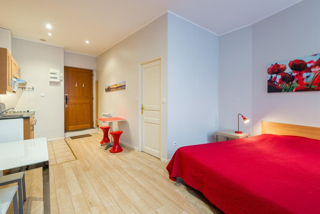 Les Studios De La Place  Lyon Habitación foto