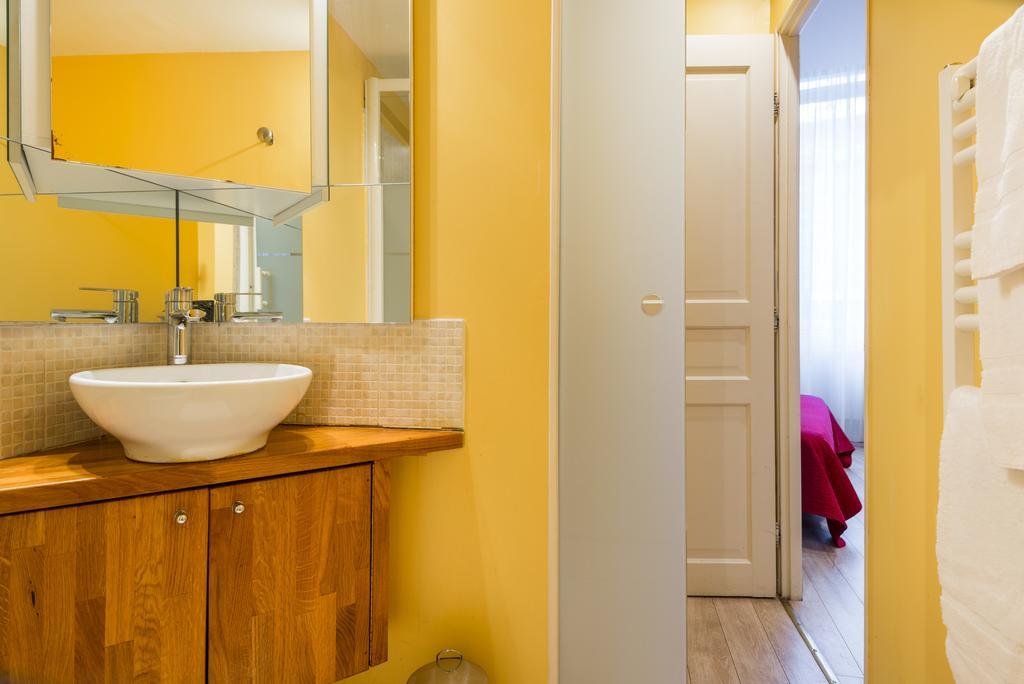 Les Studios De La Place  Lyon Habitación foto
